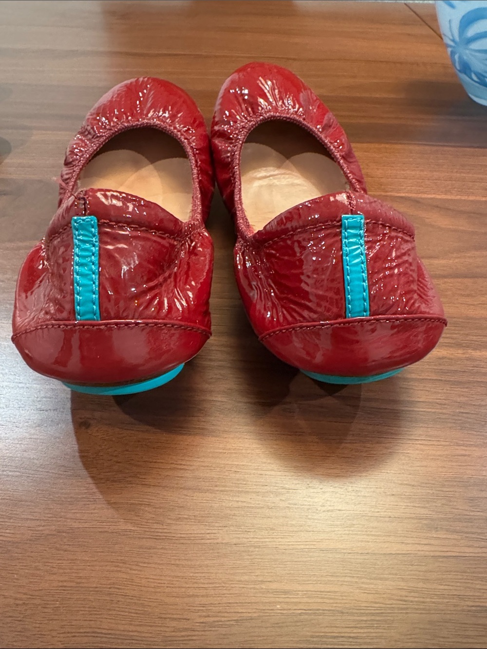 Tieks Ruby Red Italian Leather Foldable Ballerina Flats Sz 6 - Picture 9 of 12